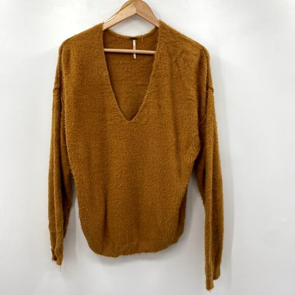 Free People Princess v Neck Tan Sweater - Picture 2 of 7